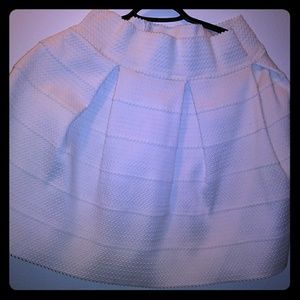 Pleated cream skirt